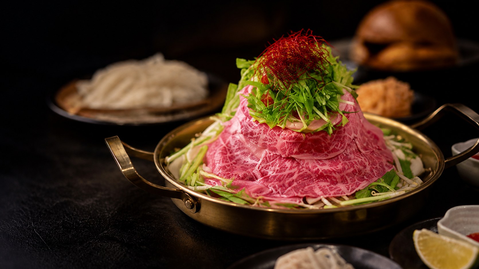 川越しょうざえもん 名物・和牛火山鍋